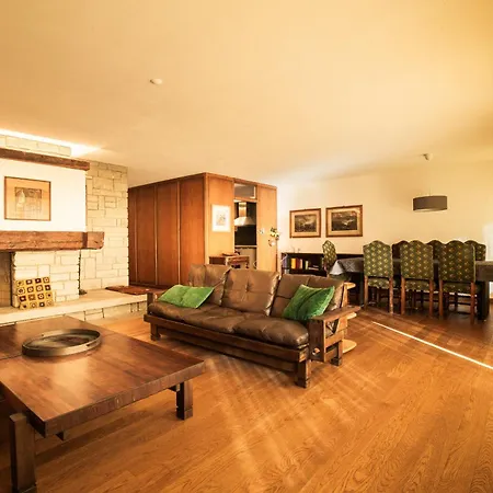 Chesa Suot Brattas 22 - * St. Moritz